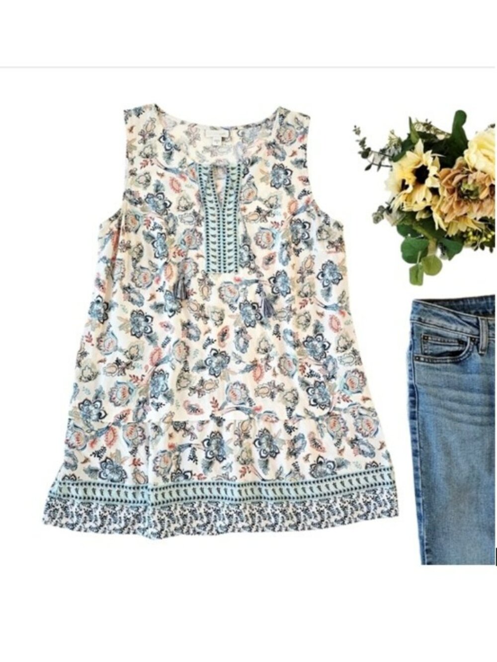 J. Jill Floral Sleeveless Top Blouse Size Medium Blue White Floral Folkloric